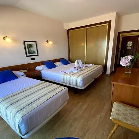 Alfar Hotell 3*