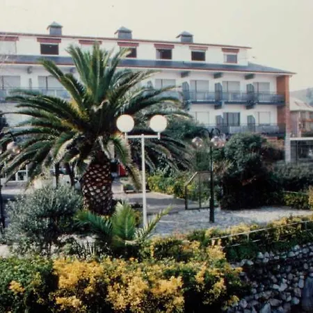 Alfar Hotel